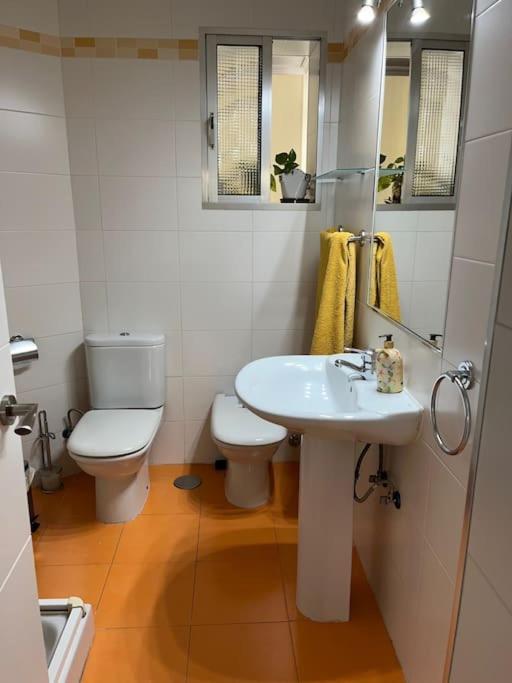 Triana Family Suites Seville Ngoại thất bức ảnh